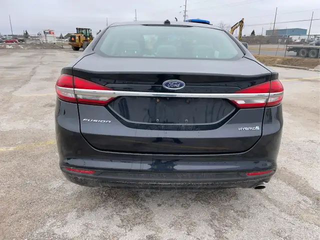2017 Ford Fusion Hybrid - Photo 6