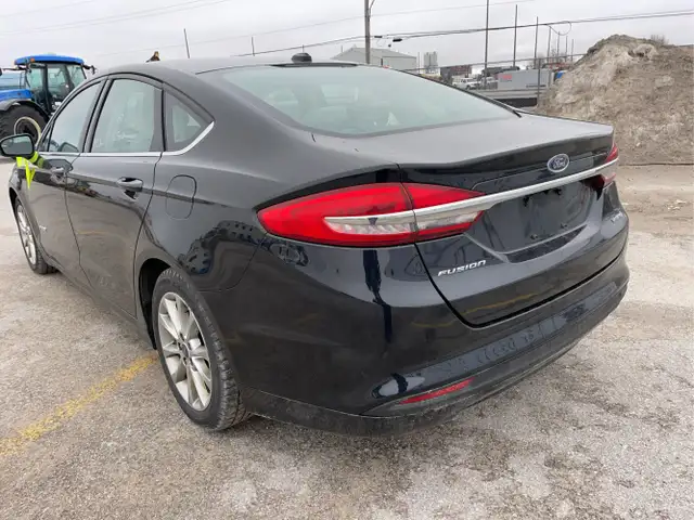 2017 Ford Fusion Hybrid - Photo 7