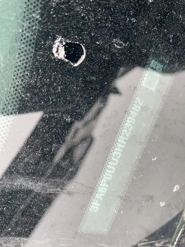 2017 Ford Fusion Hybrid - Photo 16