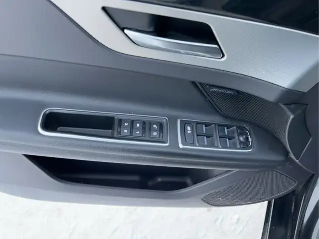 2017 Jaguar XF - Photo 22