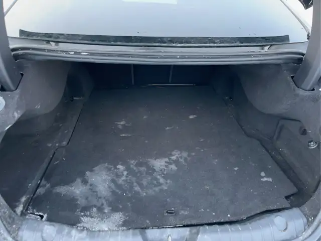 2017 Jaguar XF - Photo 28