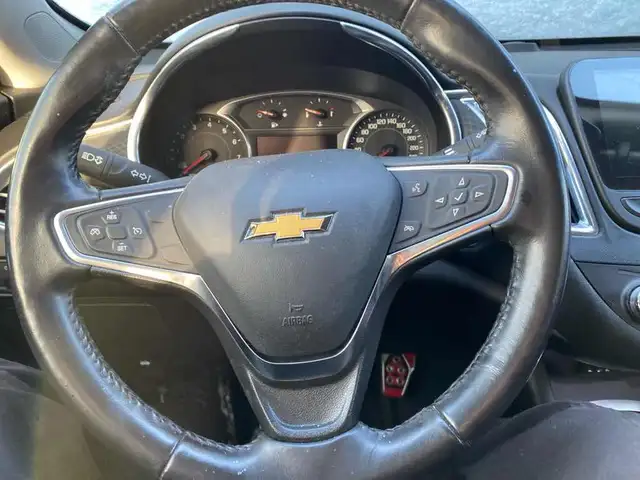 2018 Chevrolet Malibu - Photo 13