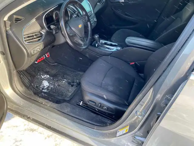 2018 Chevrolet Malibu - Photo 15