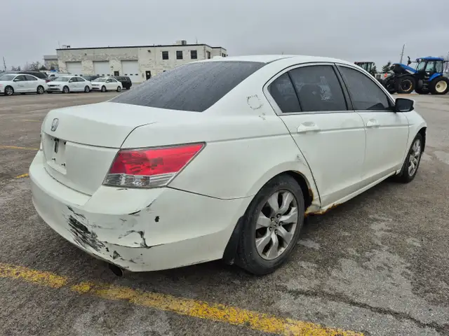 2010 Honda Accord - Photo 5