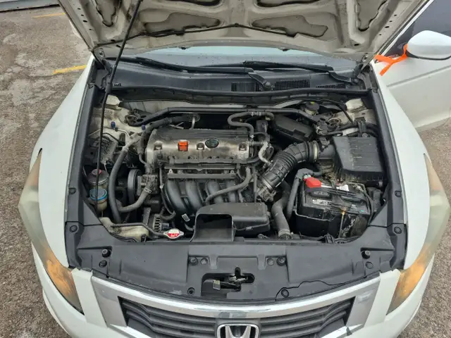 2010 Honda Accord - Photo 9