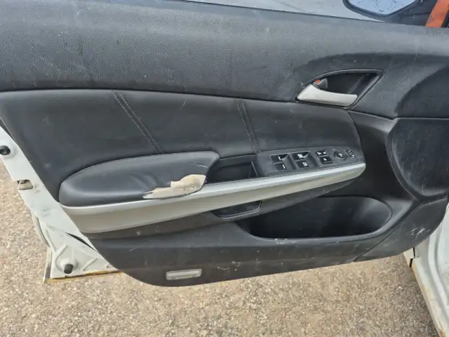 2010 Honda Accord - Photo 23