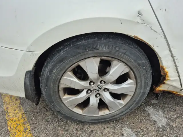 2010 Honda Accord - Photo 32