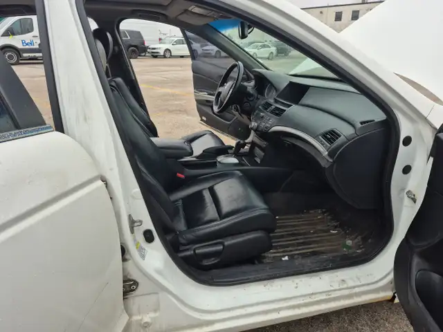 2010 Honda Accord - Photo 37