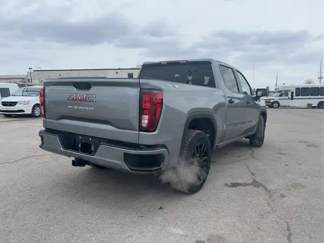 2023 GMC Sierra 1500 - Photo 5