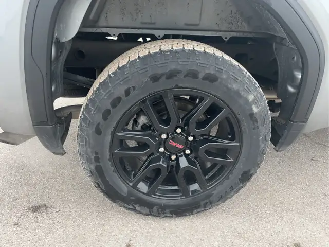 2023 GMC Sierra 1500 - Photo 16