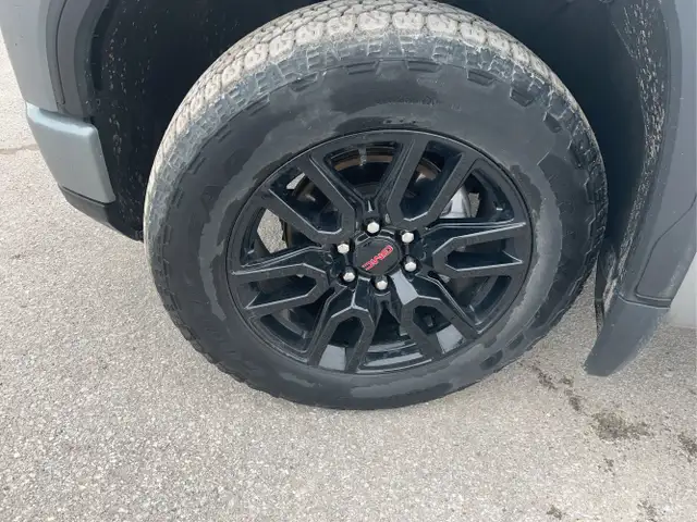 2023 GMC Sierra 1500 - Photo 18