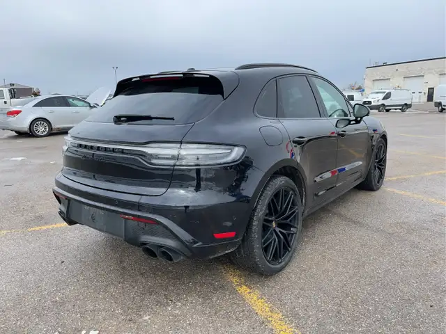 2024 PORSCH MACAN GTS - Photo 4