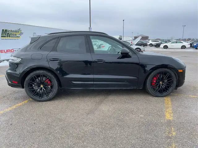 2024 PORSCH MACAN GTS - Photo 8