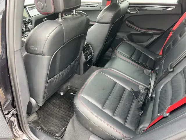 2024 PORSCH MACAN GTS - Photo 14