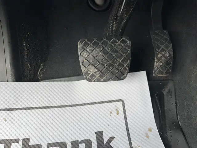 2024 PORSCH MACAN GTS - Photo 24