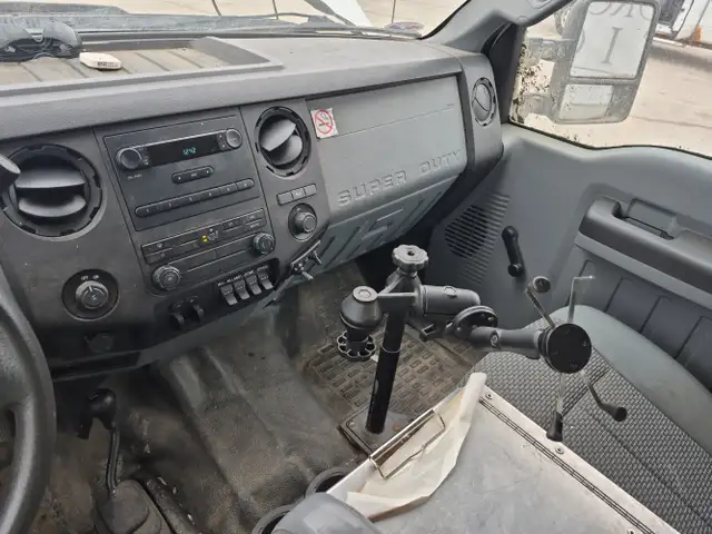 2015 Ford F-250 Super Duty w/Side Airbags/Curtains Delete - Photo 15
