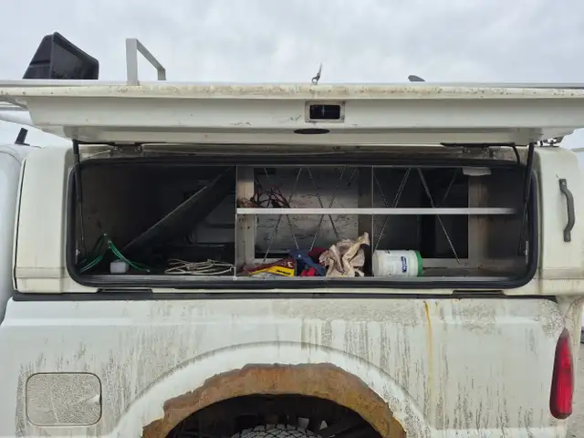 2015 Ford F-250 Super Duty w/Side Airbags/Curtains Delete - Photo 24