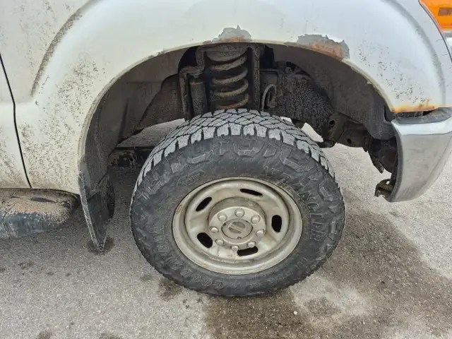 2015 Ford F-250 Super Duty w/Side Airbags/Curtains Delete - Photo 31