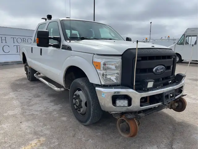 2014 Ford F-350 Super Duty - Photo 3