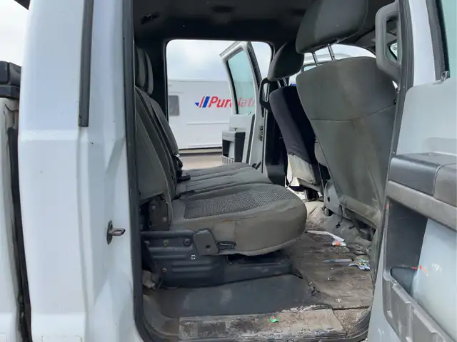 2014 Ford F-350 Super Duty - Photo 18