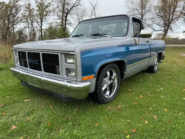 1985 GMC C1500 - Photo 2