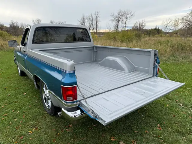 1985 GMC C1500 - Photo 4
