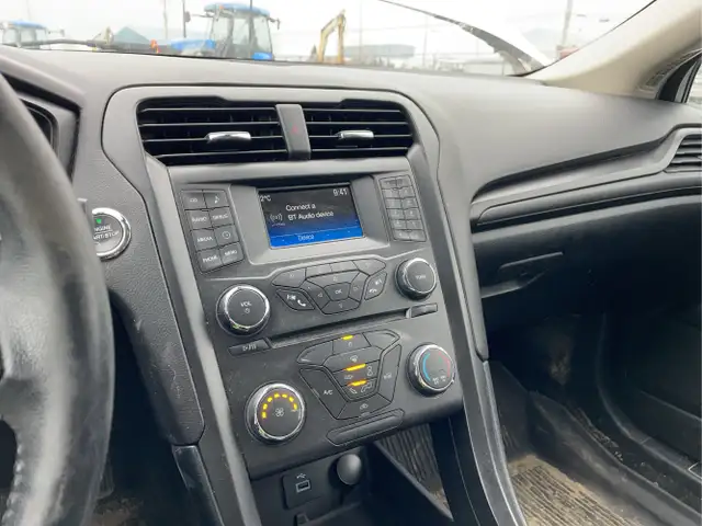 2018 Ford Fusion - Photo 12