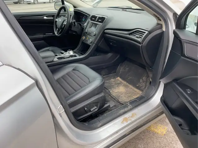 2018 Ford Fusion - Photo 17