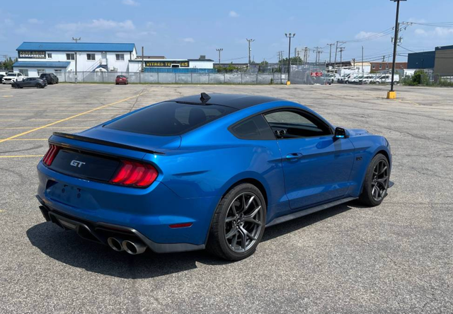 2020 Ford Mustang - Photo 5