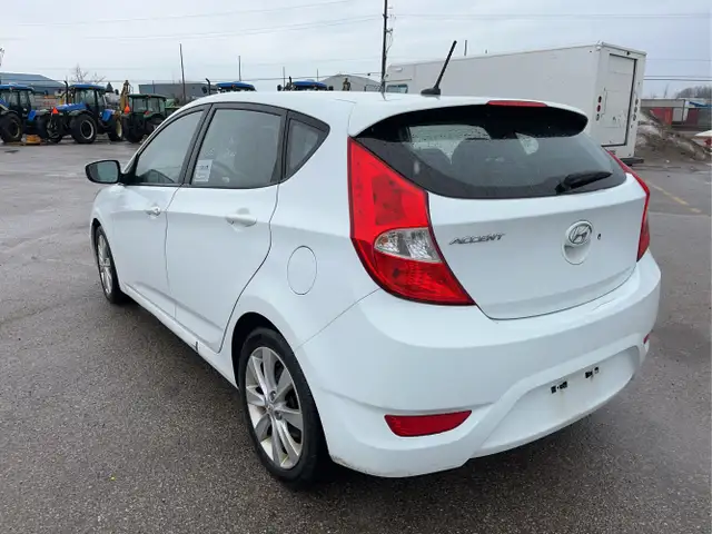 2014 Hyundai ACCENT - Photo 6