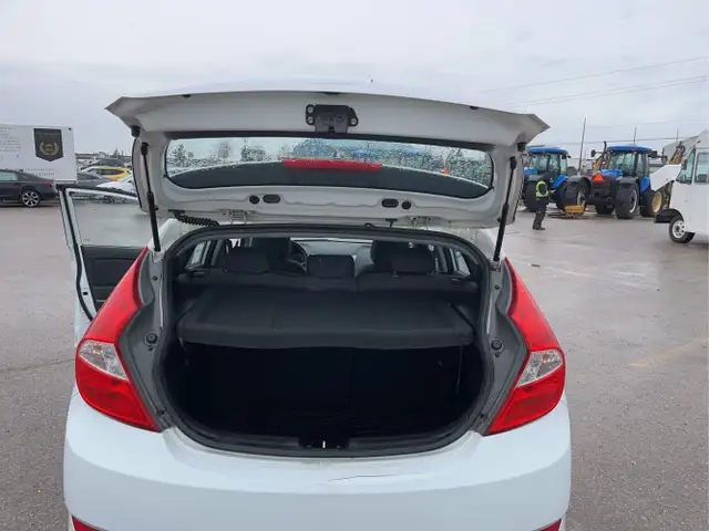 2014 Hyundai ACCENT - Photo 28