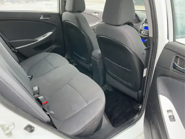 2014 Hyundai ACCENT - Photo 30