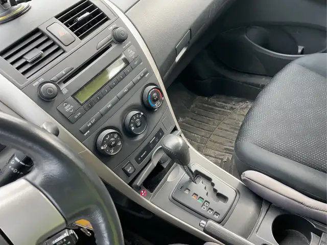 2009 Toyota Corolla - Photo 12