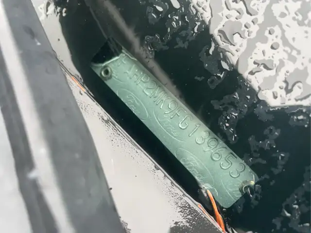 2015 Ford Taurus - Photo 16