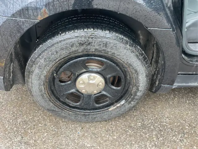 2015 Ford Taurus - Photo 21