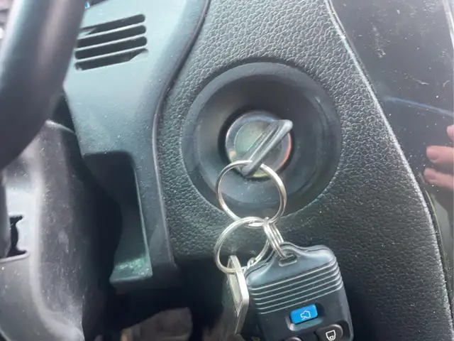 2015 Ford Taurus - Photo 28