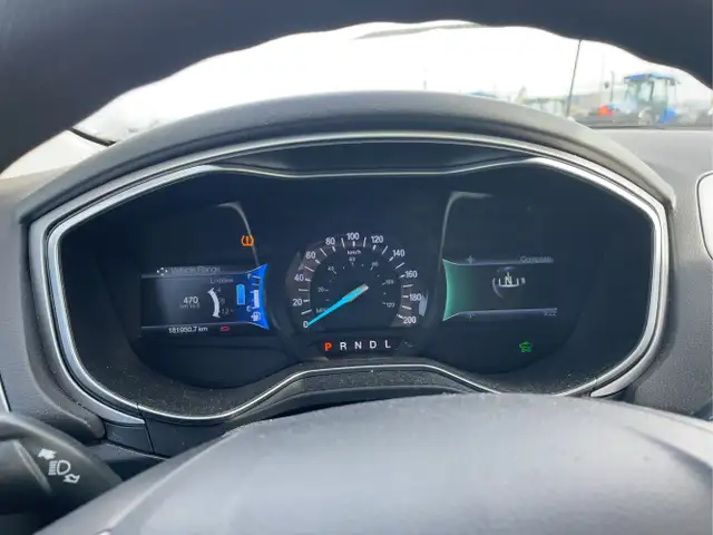 2014 Ford Fusion Hybrid - Photo 11