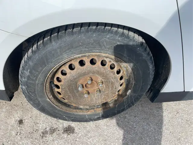 2014 Ford Fusion Hybrid - Photo 17