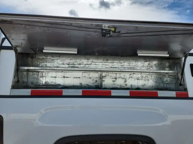 2018 GMC Sierra - Photo 18