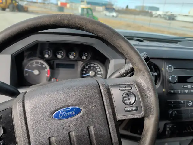 2015 Ford F-250 Super Duty - Photo 9