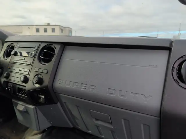 2015 Ford F-250 Super Duty - Photo 18