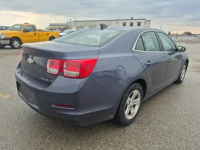 2015 Chevrolet Malibu - Photo 5