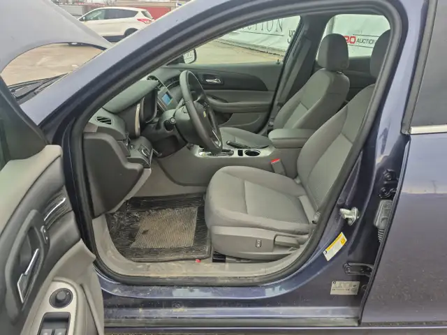 2015 Chevrolet Malibu - Photo 10