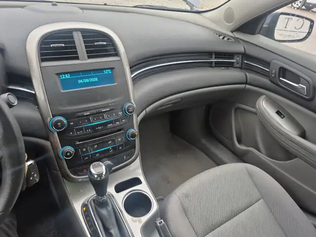 2015 Chevrolet Malibu - Photo 12