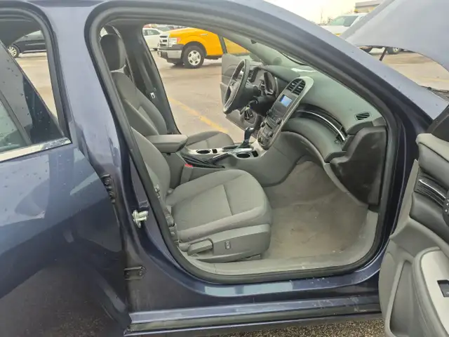 2015 Chevrolet Malibu - Photo 27