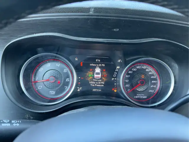 2016 Dodge Charger - Photo 11