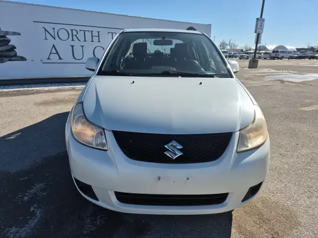 2009 Suzuki SX4 - Photo 2