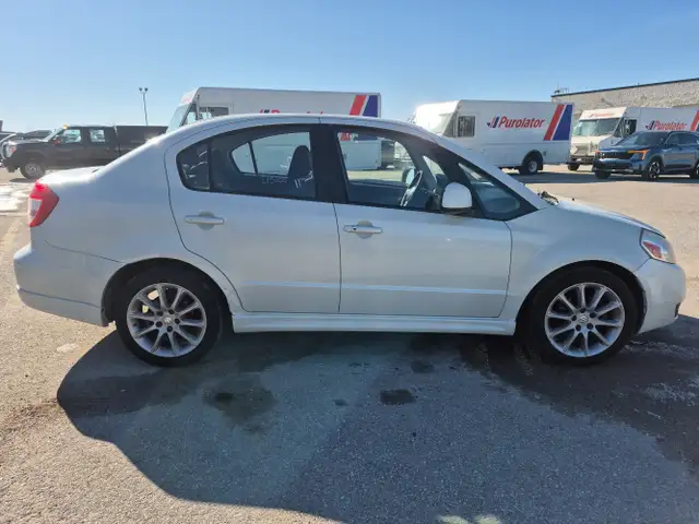 2009 Suzuki SX4 - Photo 4