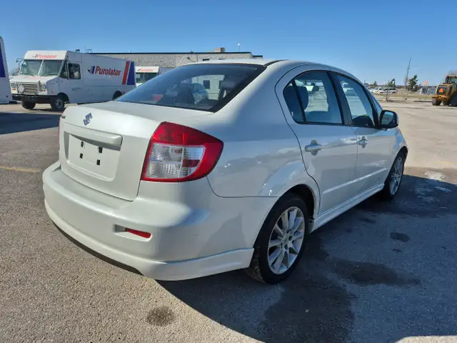 2009 Suzuki SX4 - Photo 5