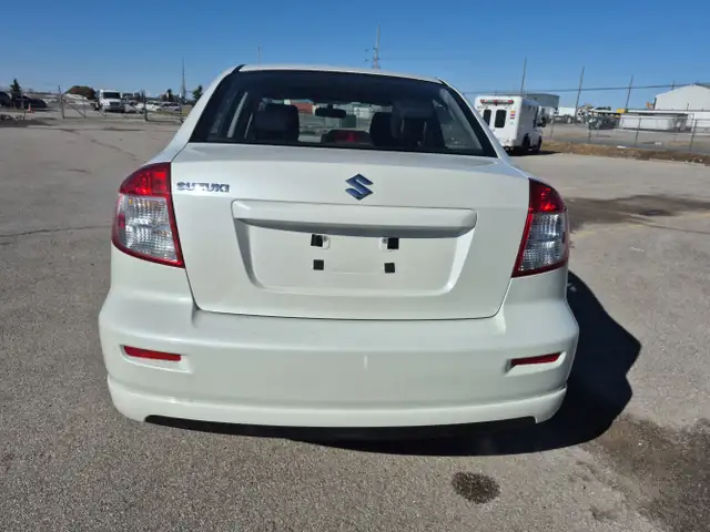2009 Suzuki SX4 - Photo 6